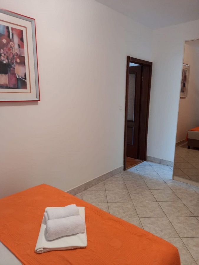 Janik 4+2, Apartments Božena, near beach in Krk, Croatia Krk